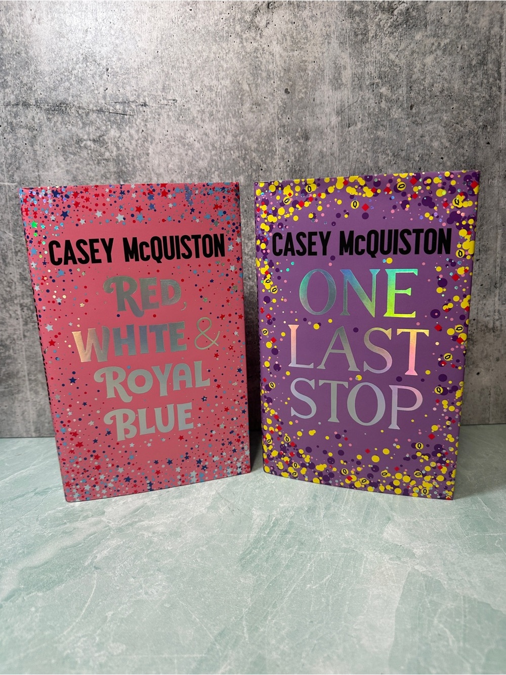 Illumicrate Casey McQuiston Set Red, White & Royal Blue / One Last Stop